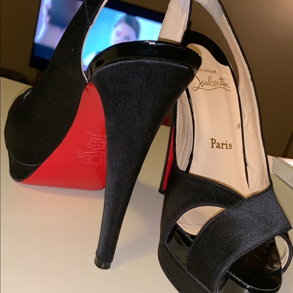 christian louboutin size US 9
